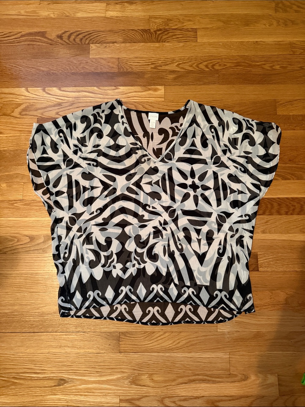 Chico's Black & White Sheer V-Neck Printed Tunic